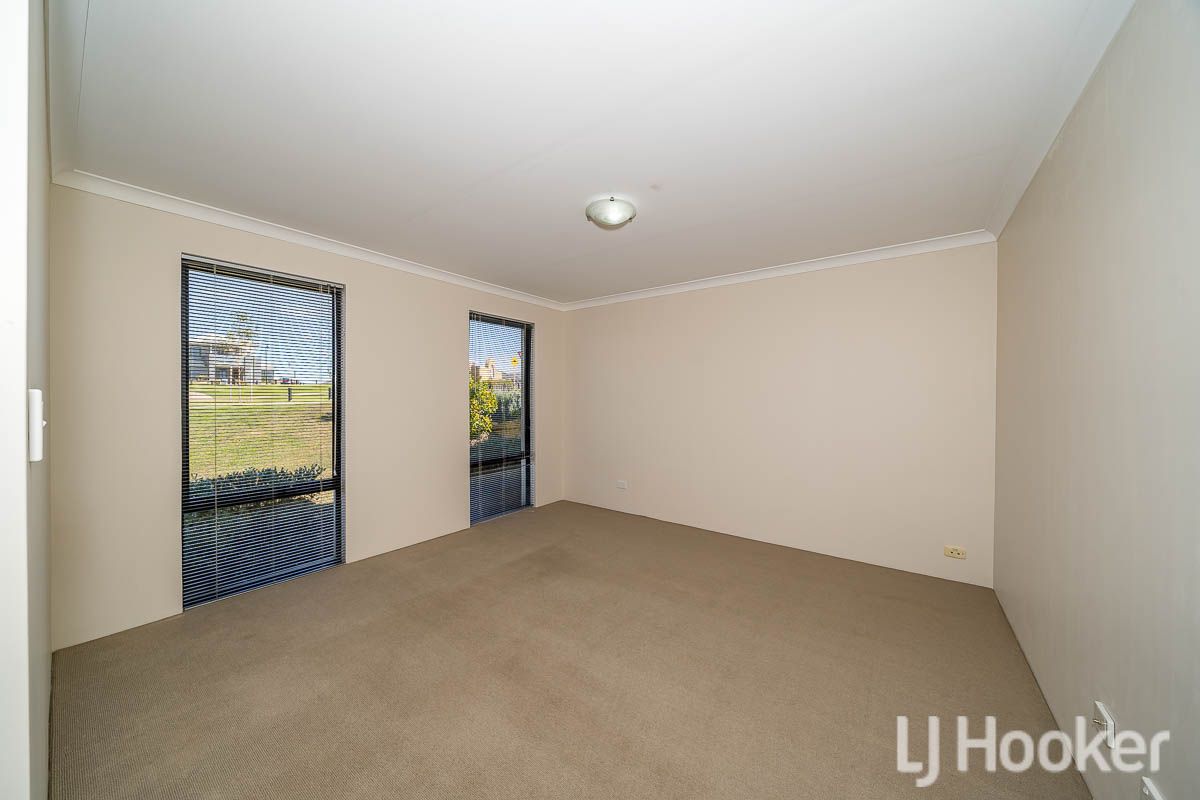 62 The Hawthorns, Baldivis WA 6171, Image 2