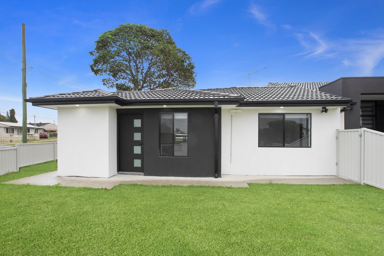 2 bedrooms House in 2a Corryong Street FAIRFIELD WEST NSW, 2165