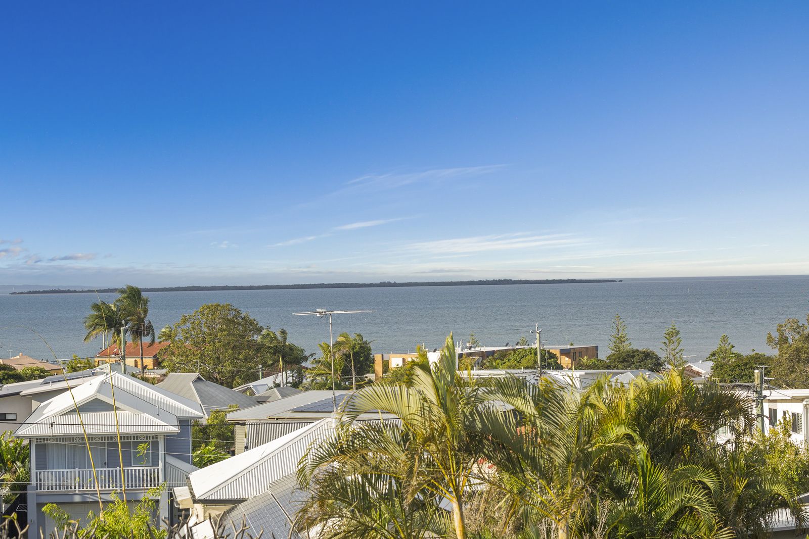142 Carlton Terrace, Manly QLD 4179, Image 2
