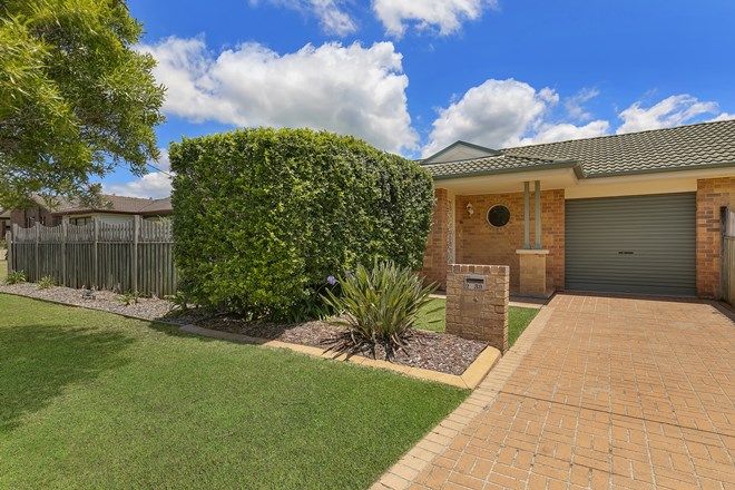 Picture of 2/39 Hume Boulevard, KILLARNEY VALE NSW 2261