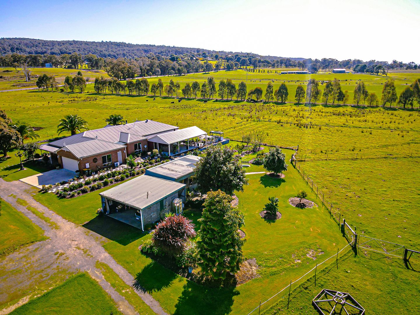 160 ToongabbieCowwarr Road, Toongabbie VIC 3856 House for Sale