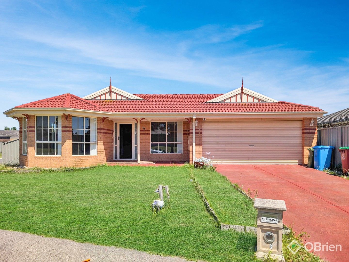 3 bedrooms House in 66 Stately Drive CRANBOURNE EAST VIC, 3977