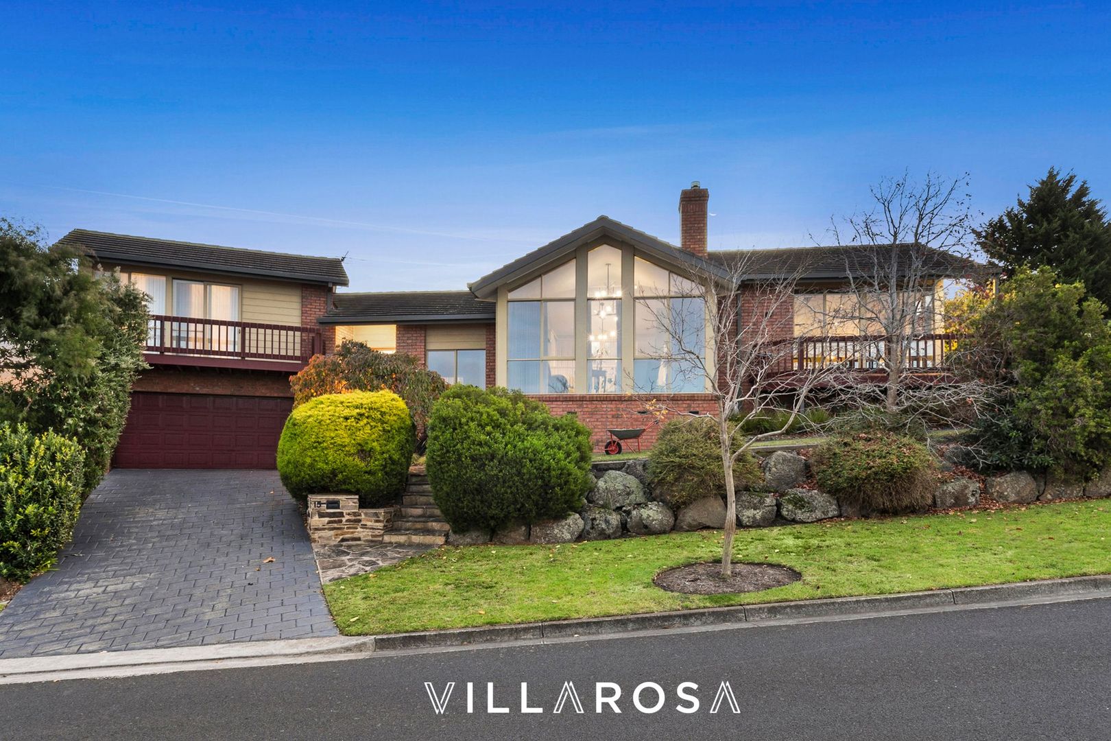 15 Triumph Court, Highton VIC 3216, Image 1