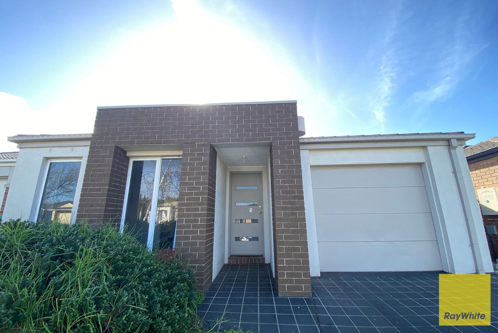67 Hatchlands Drive, Deer Park VIC 3023 House For Rent 420 Domain