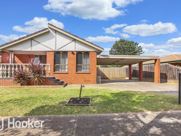 6 Norwood Road, Mill Park VIC 3082