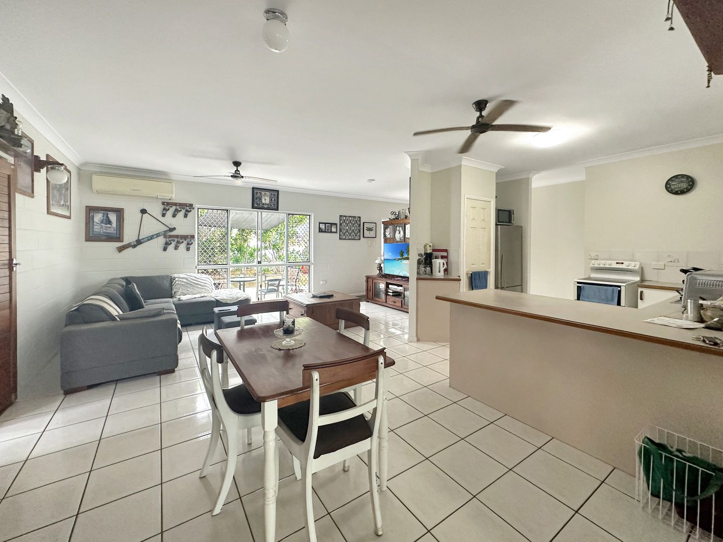 6 Sandalan, Bushland Beach QLD 4818, Image 2