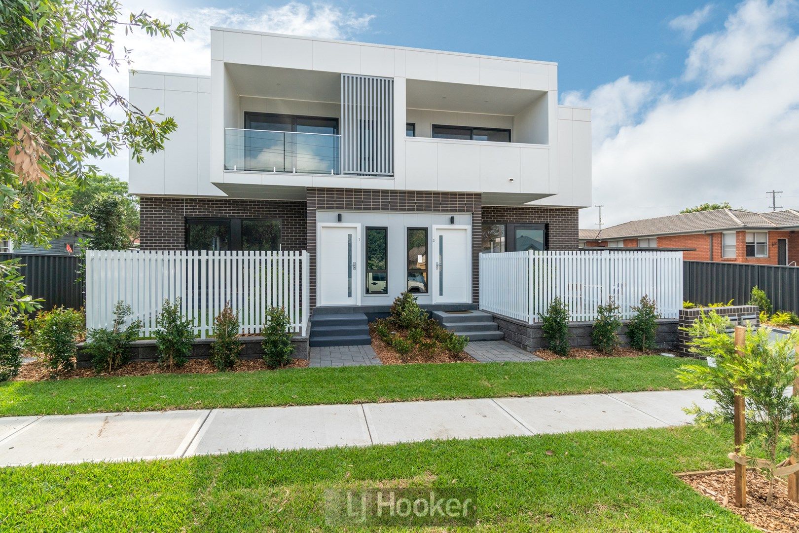 2/110 Lakeview Street, Speers Point NSW 2284, Image 0