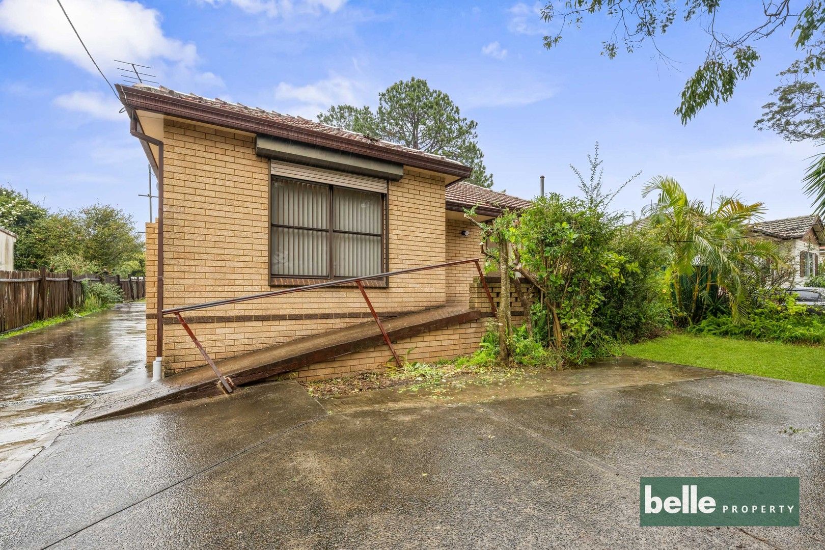 4 bedrooms House in 204 President Avenue MIRANDA NSW, 2228