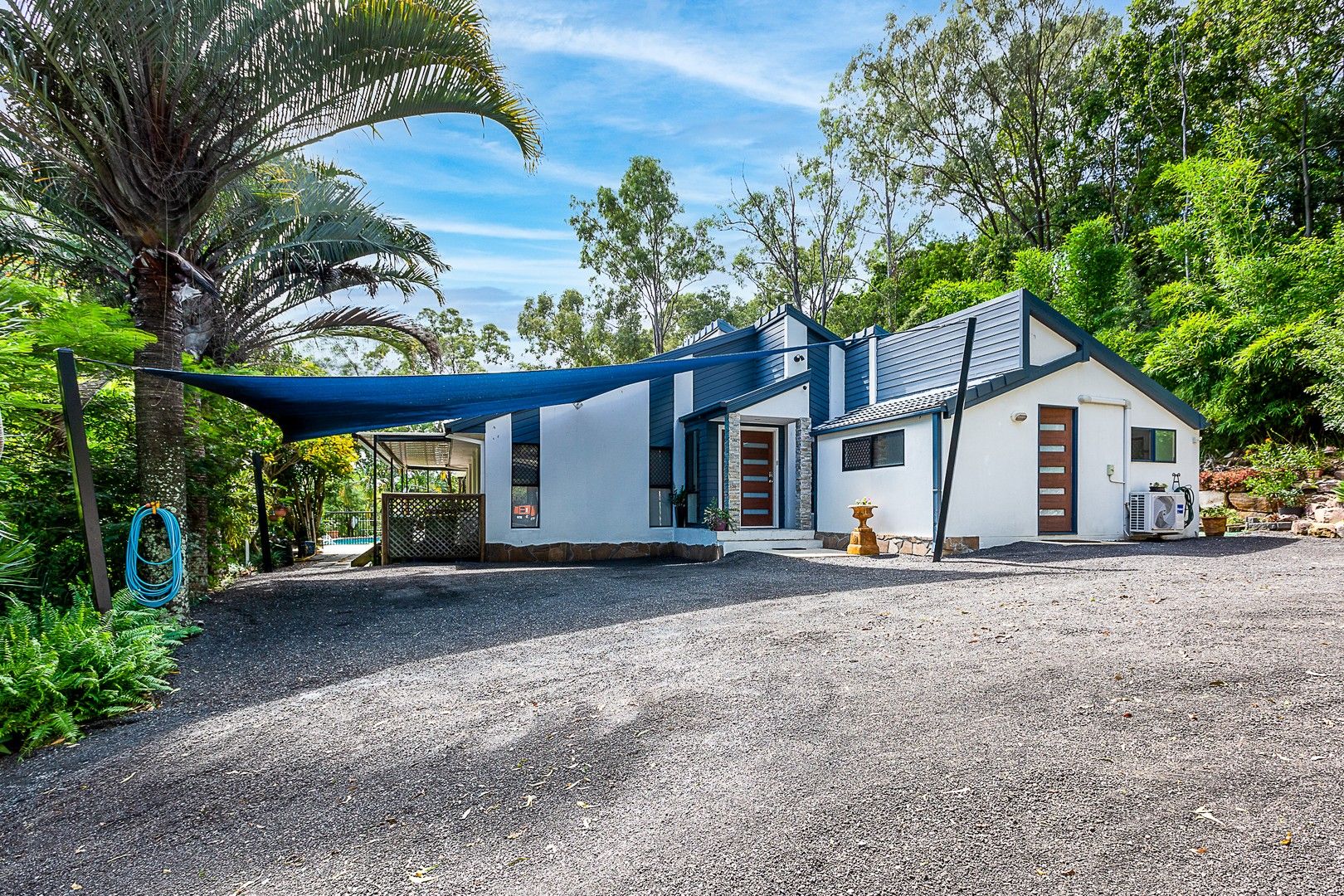 5 bedrooms Acreage / Semi-Rural in 35 Helensvale Road HELENSVALE QLD, 4212