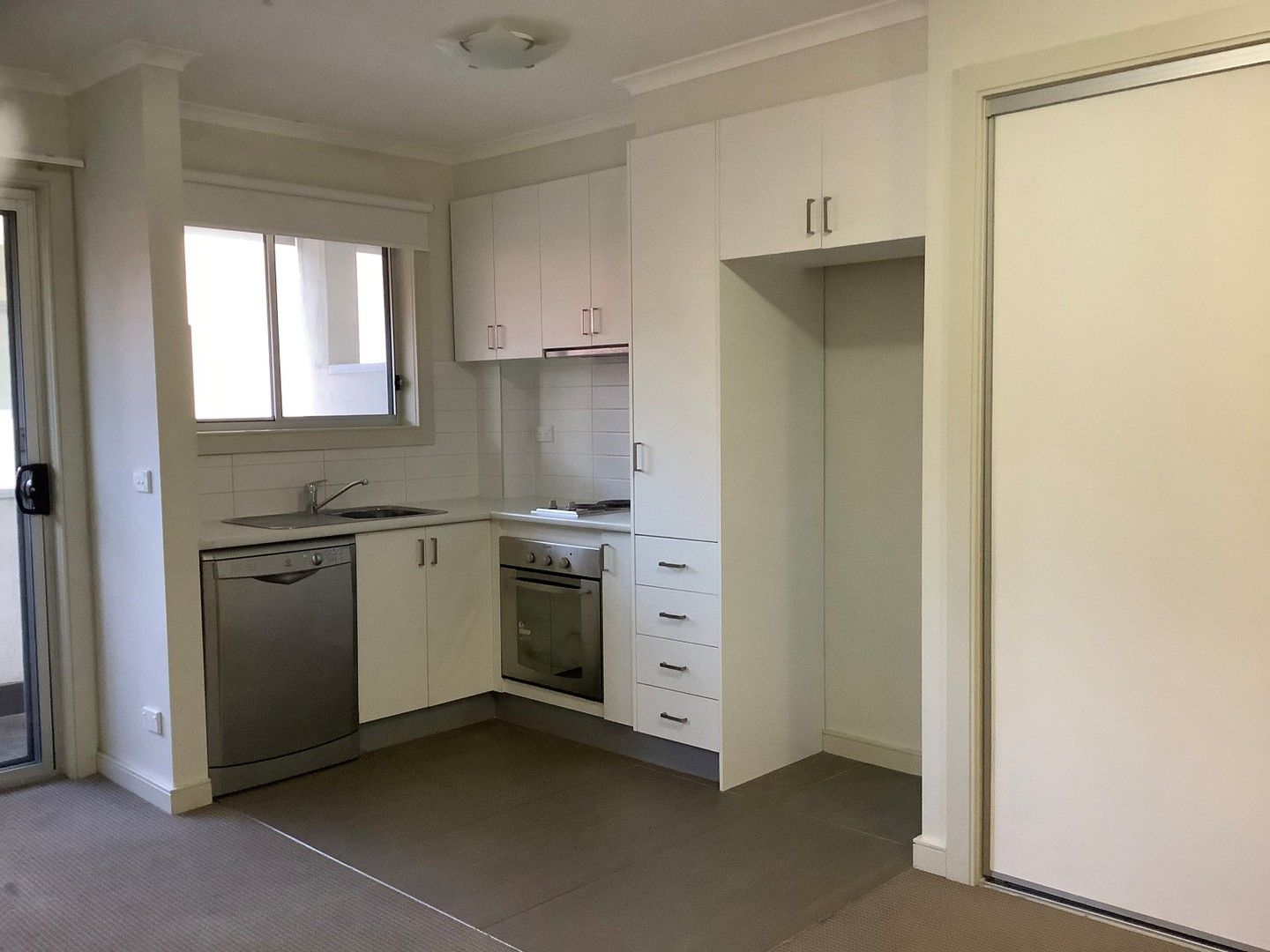 1 bedrooms Apartment / Unit / Flat in 4/41 Railway Avenue OAKLEIGH VIC, 3166