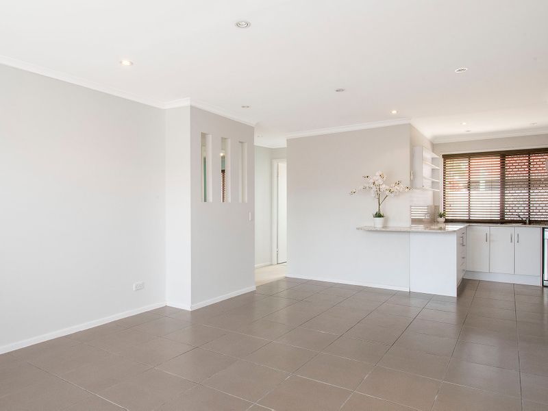 3 bedrooms Semi-Detached in 1/12 Callistemon Court ARUNDEL QLD, 4214