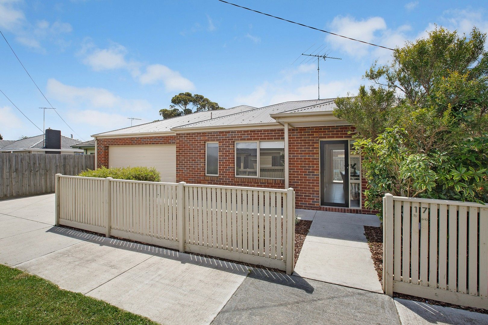 17 Cheltenham Road, Newcomb VIC 3219, Image 0