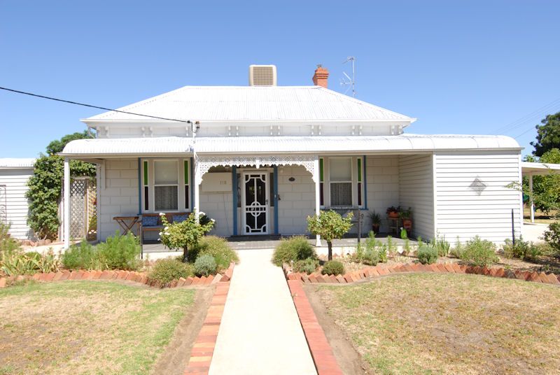 118 NAPIER STREET, Deniliquin NSW 2710, Image 0