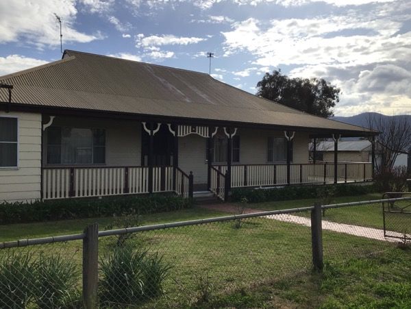 4 bedrooms House in 7 Scott Road TAMWORTH NSW, 2340