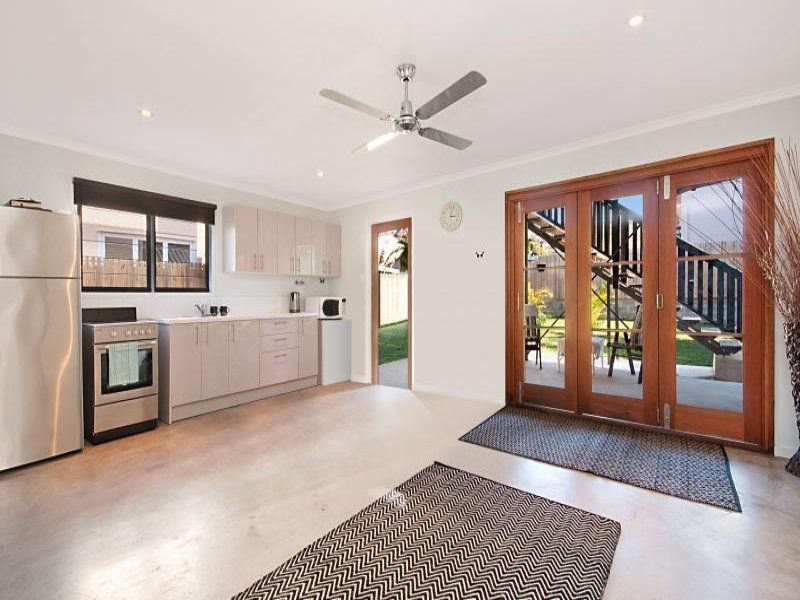 32 Cook St, NORTH WARD QLD 4810, Image 0