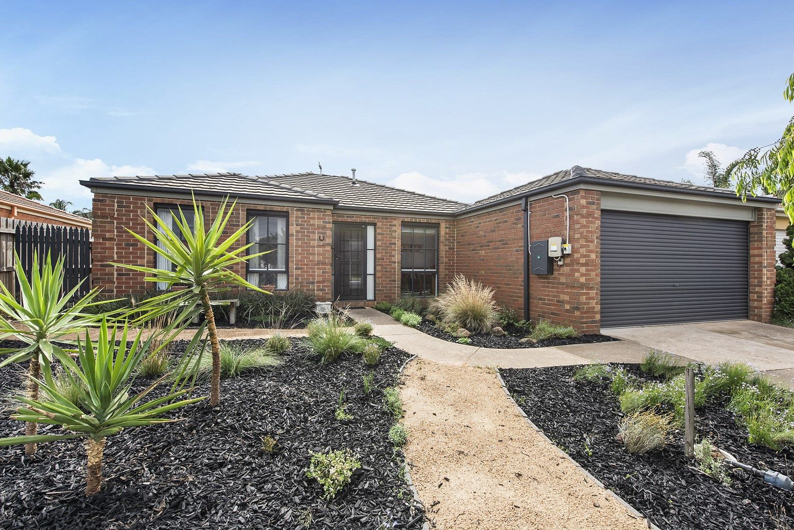 4 bedrooms House in 5 Torro Walk SYDENHAM VIC, 3037