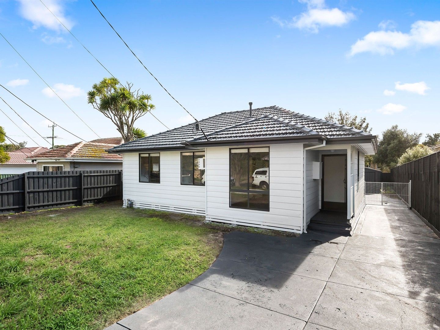 3 bedrooms House in 19 Adrian Street BENTLEIGH EAST VIC, 3165