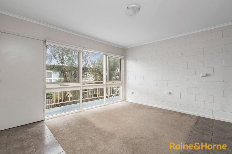 8/29 Dover Road, Williamstown VIC 3016, Image 2