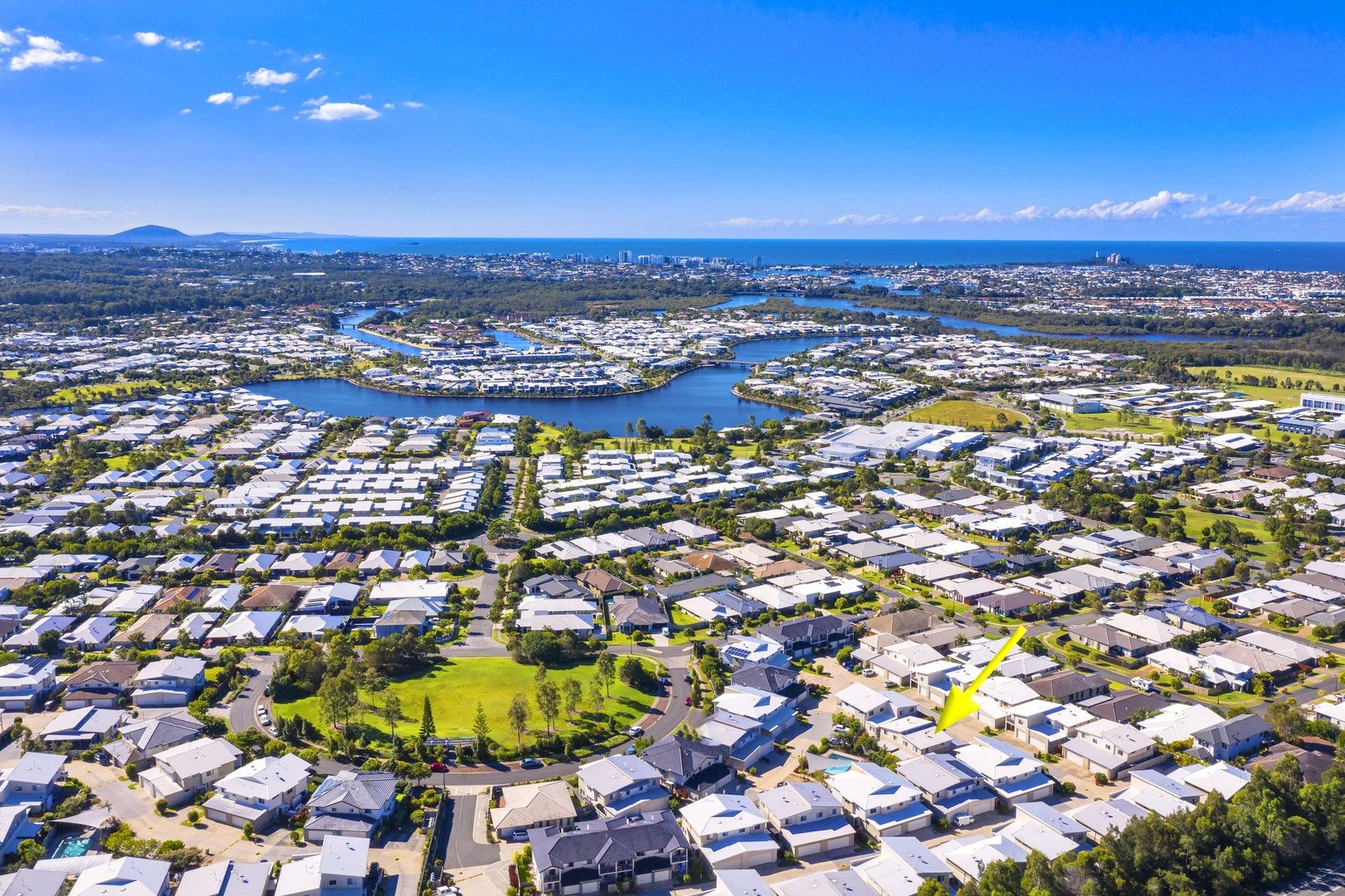 3 bedrooms Townhouse in 64/14 Photinia Crescent MOUNTAIN CREEK QLD, 4557