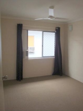 6/10 Curtin St, Westcourt QLD 4870, Image 2