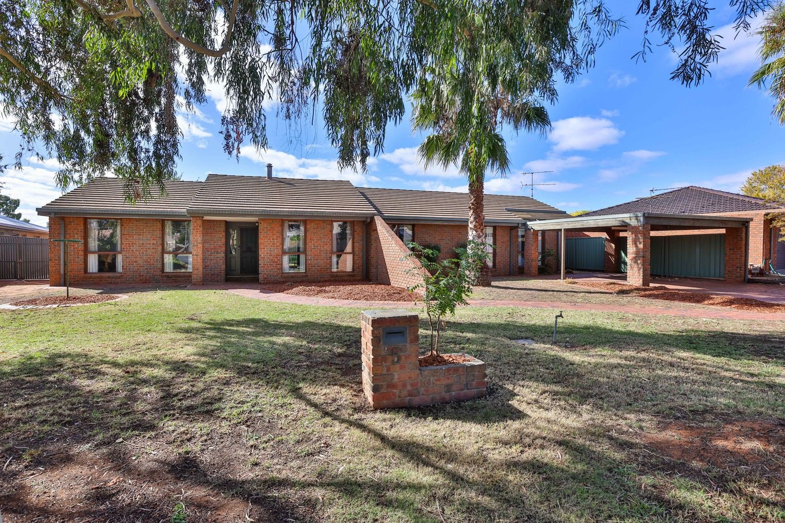 4 bedrooms House in 5 Massey Cl MILDURA VIC, 3500