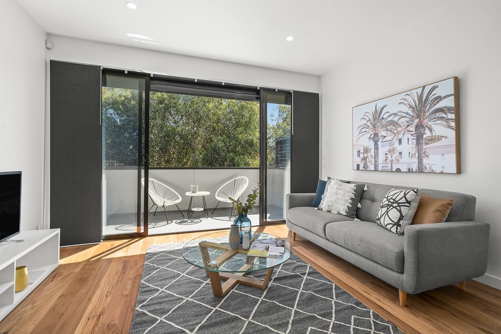 2L Newcastle Street, Thornbury VIC 3071, Image 1