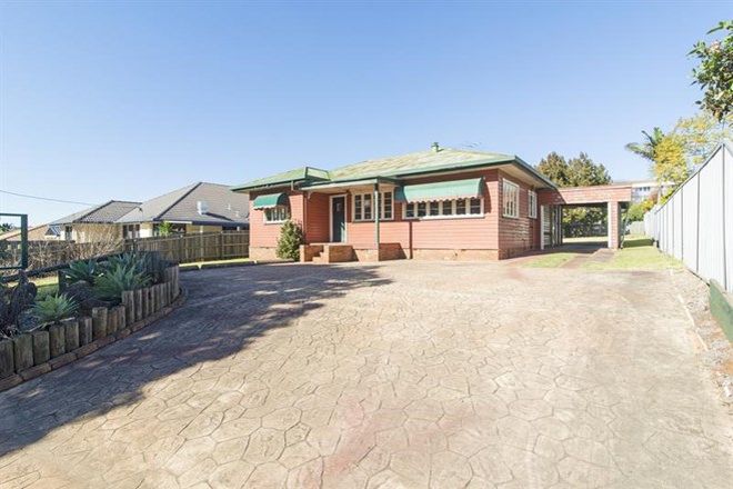 Picture of 208 James St, SOUTH TOOWOOMBA QLD 4350