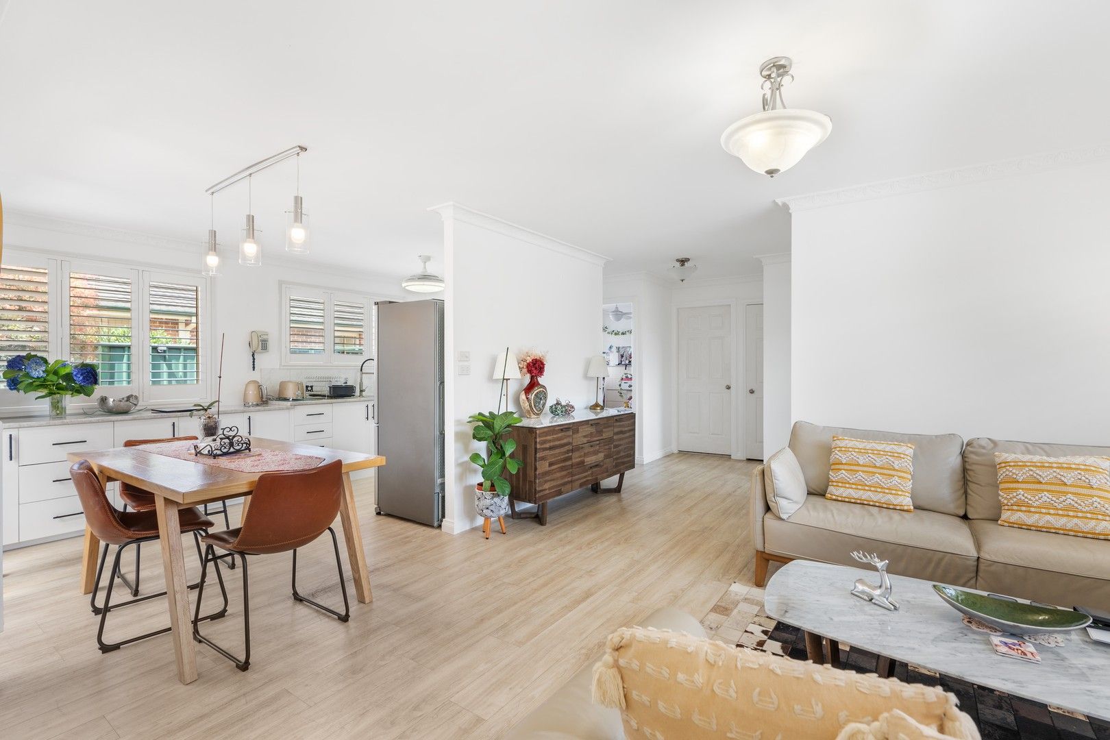 2 bedrooms Villa in 4/293-295 Henry Parry Drive WYOMING NSW, 2250