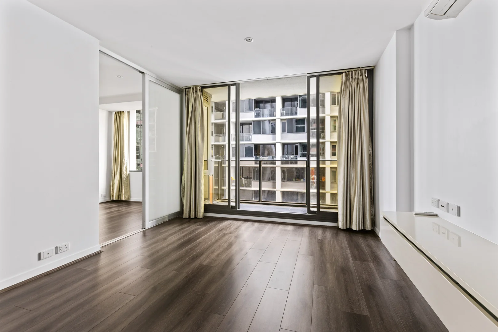 Additional image 3 of 1401/639 Lonsdale Street, Melbourne VIC 3000