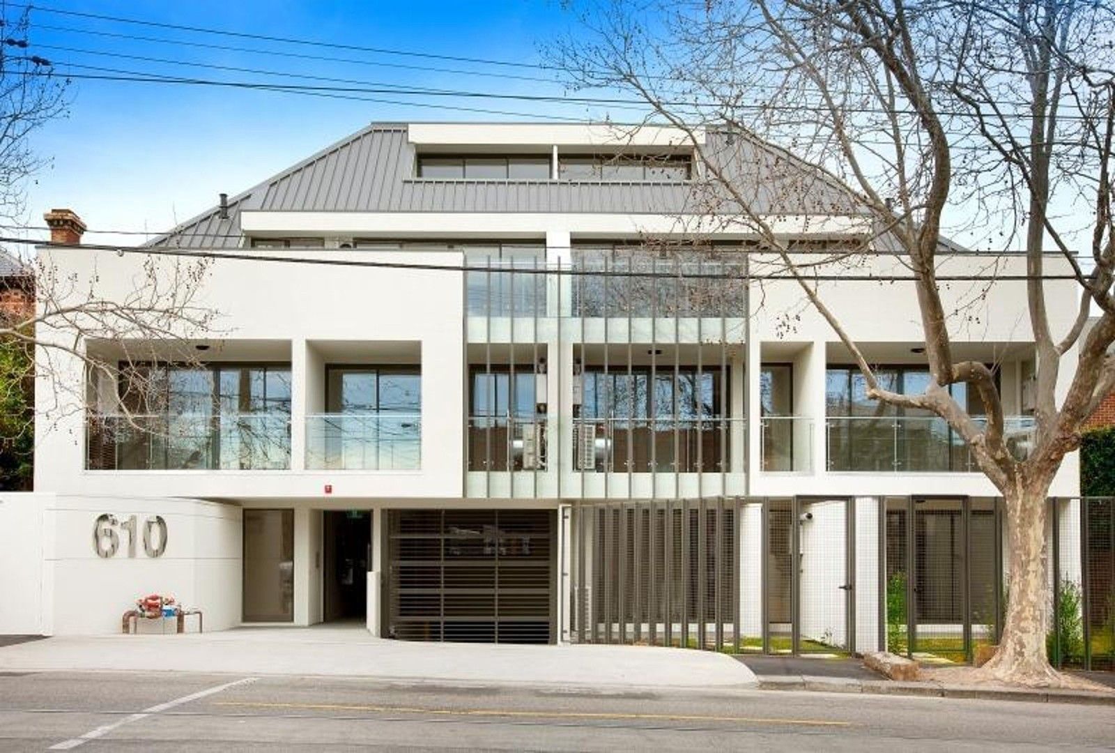 1 bedrooms Apartment / Unit / Flat in A9/610 Malvern Road PRAHRAN VIC, 3181