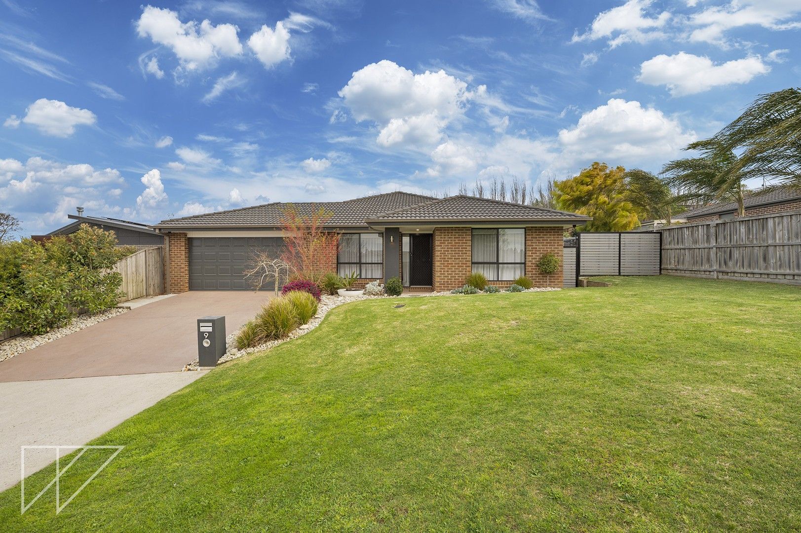 4 bedrooms House in 9 MacAllister Court WARRAGUL VIC, 3820