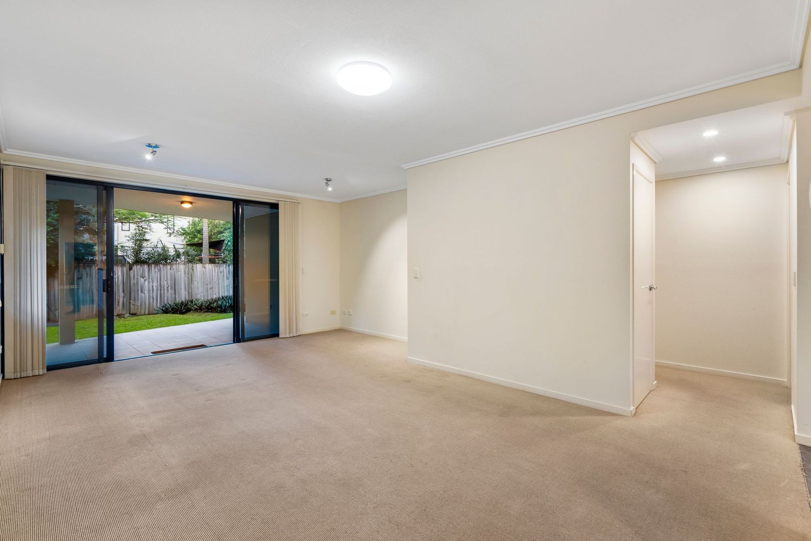 1/120 Central Avenue, Indooroopilly QLD 4068, Image 1