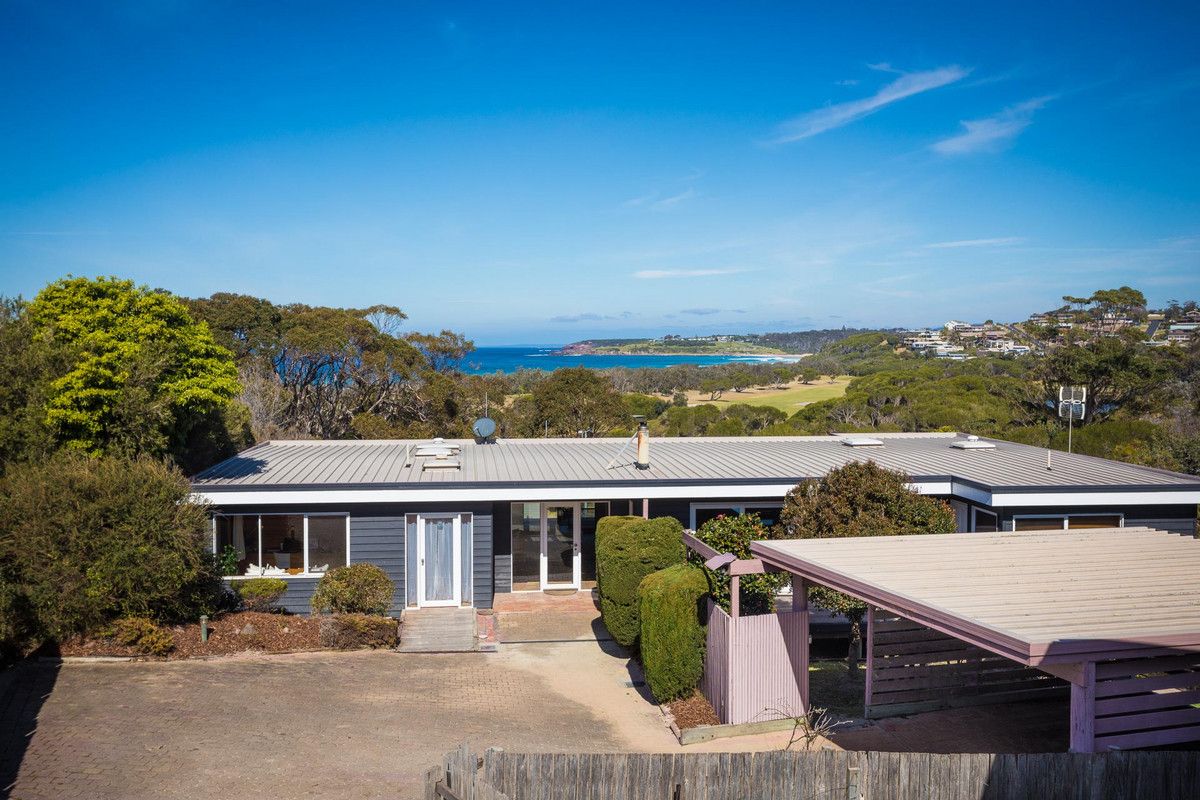 4 bedrooms House in 116 Pacific Way TURA BEACH NSW, 2548