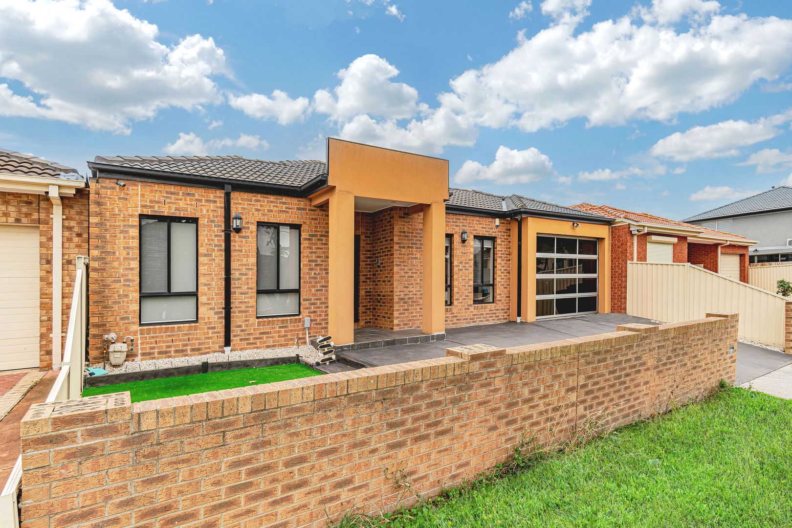 28 Colchester Circuit, Roxburgh Park VIC 3064, Image 2