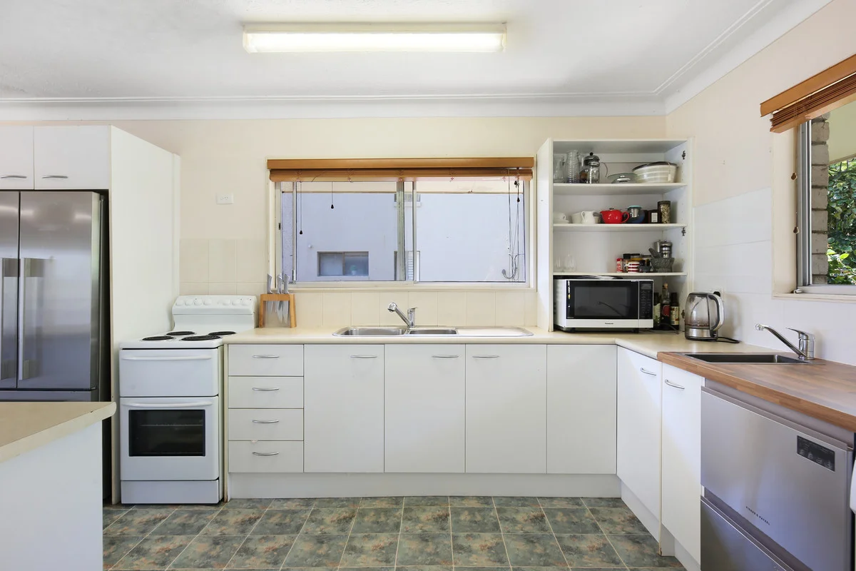 Additional image 7 of 23 Hill Avenue, Burleigh Heads QLD 4220