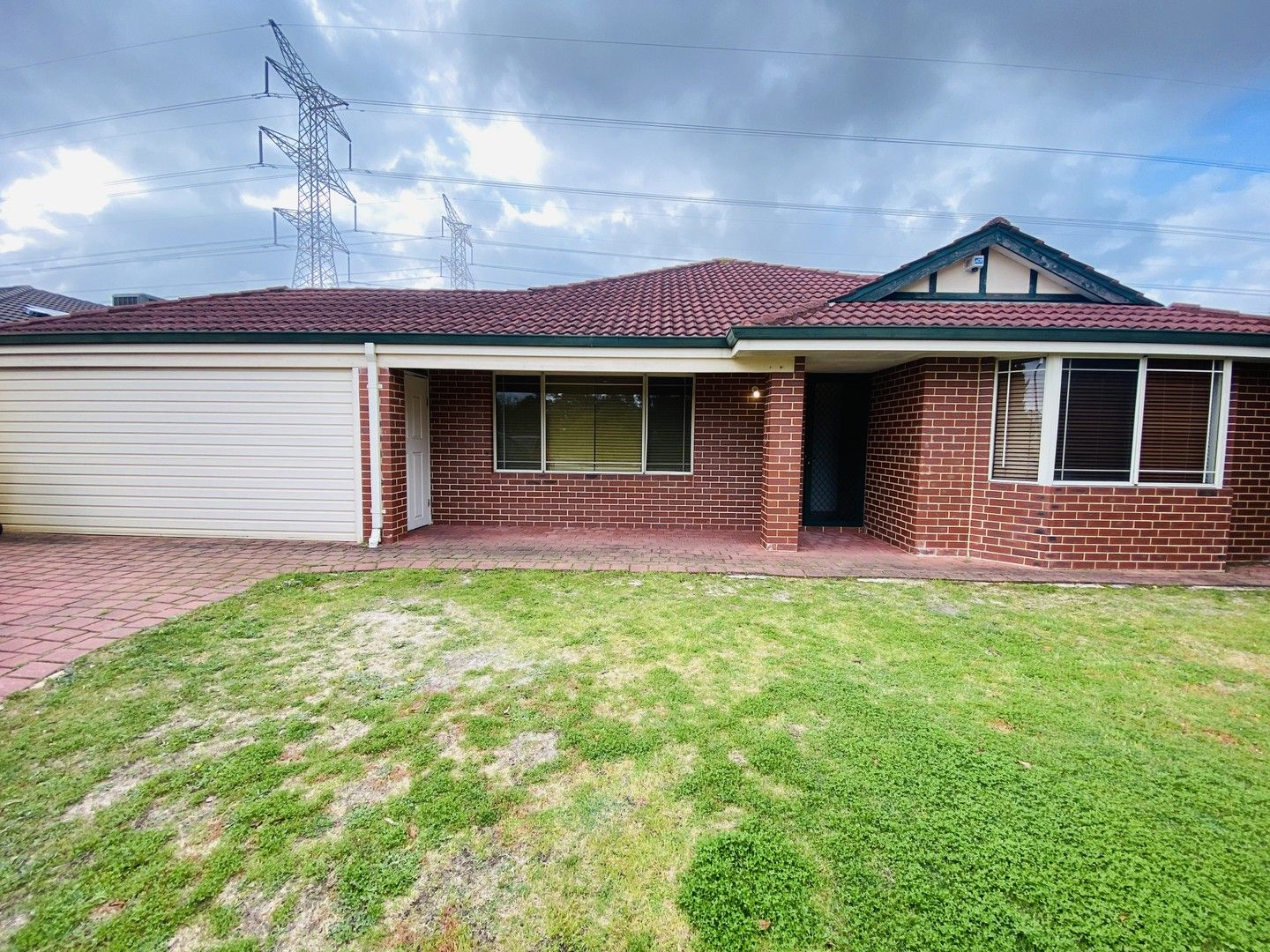 4 bedrooms House in 3 Oriole Gardens BENNETT SPRINGS WA, 6063