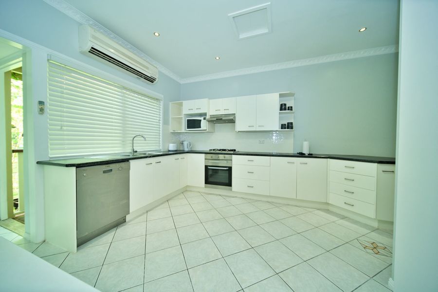 1 bedrooms Studio in 2/261 Webster Road STAFFORD QLD, 4053
