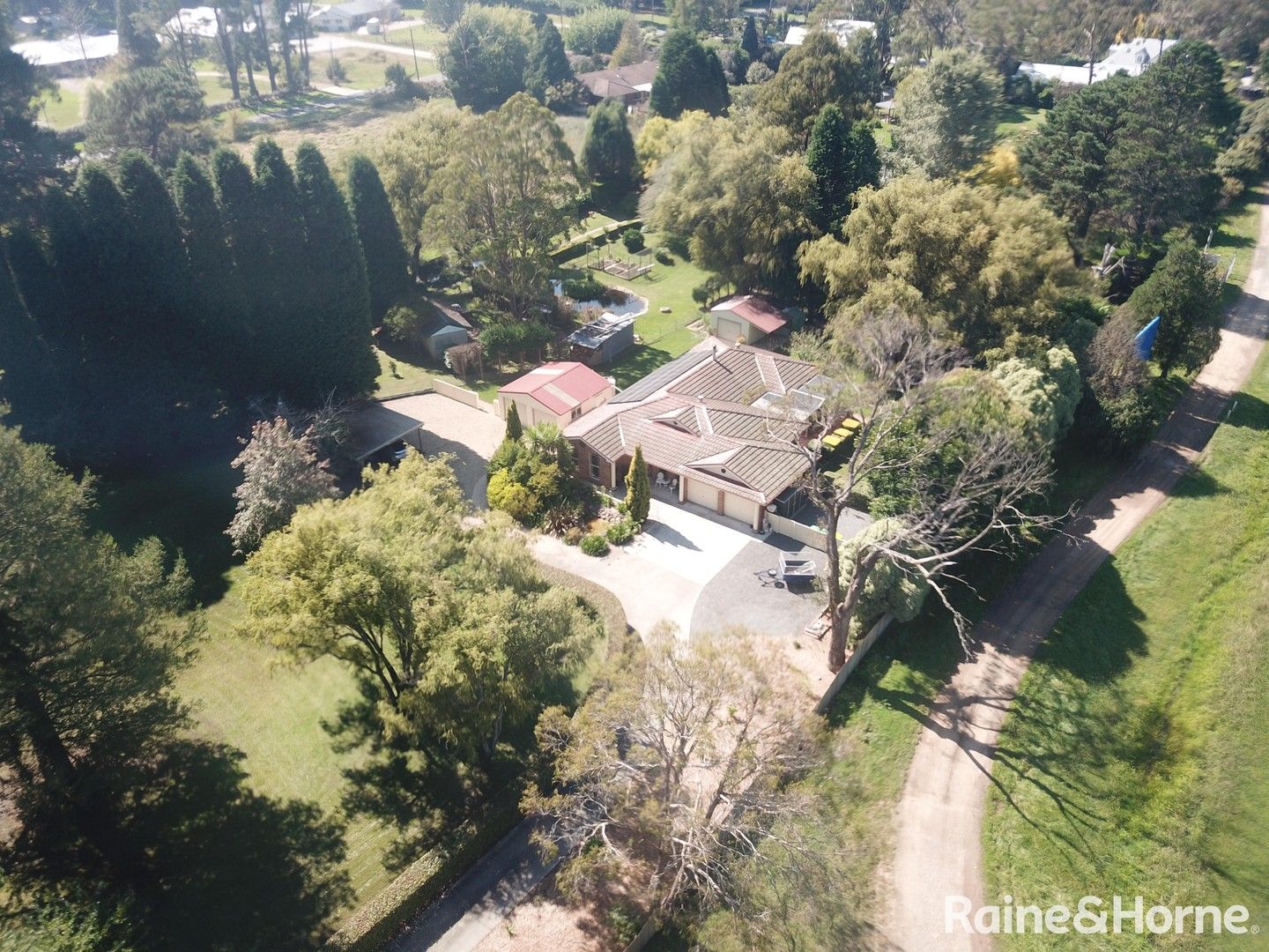 4 bedrooms House in 574 Moss Vale Road BURRADOO NSW, 2576