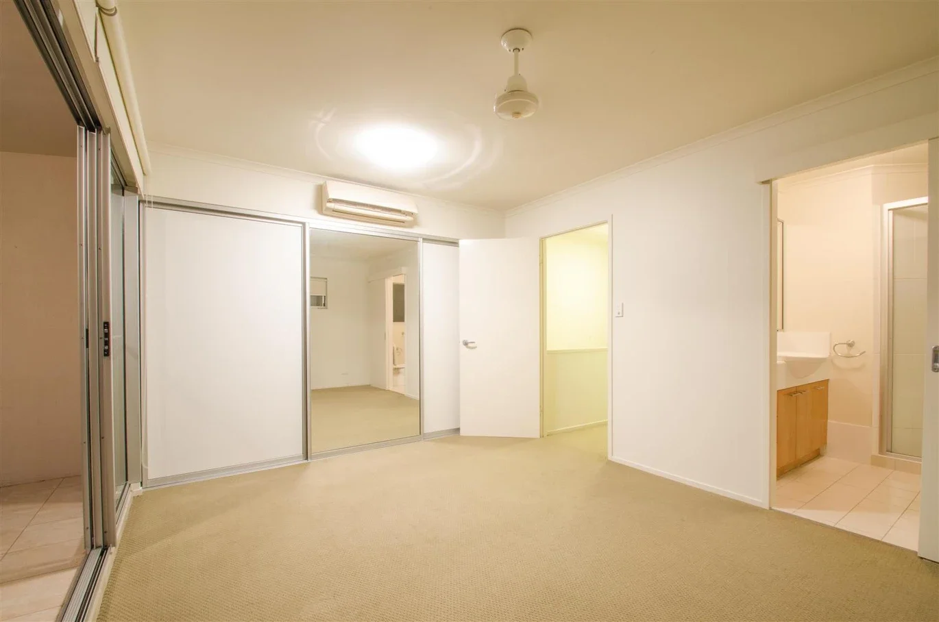 Additional image 6 of 5/36 Waterson Way, Airlie Beach QLD 4802