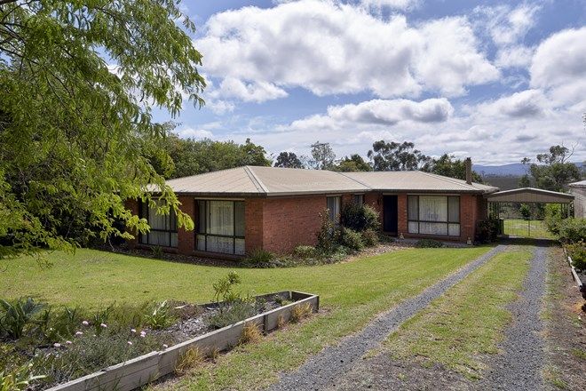 Picture of 87 Old Sale Road, DROUIN WEST VIC 3818