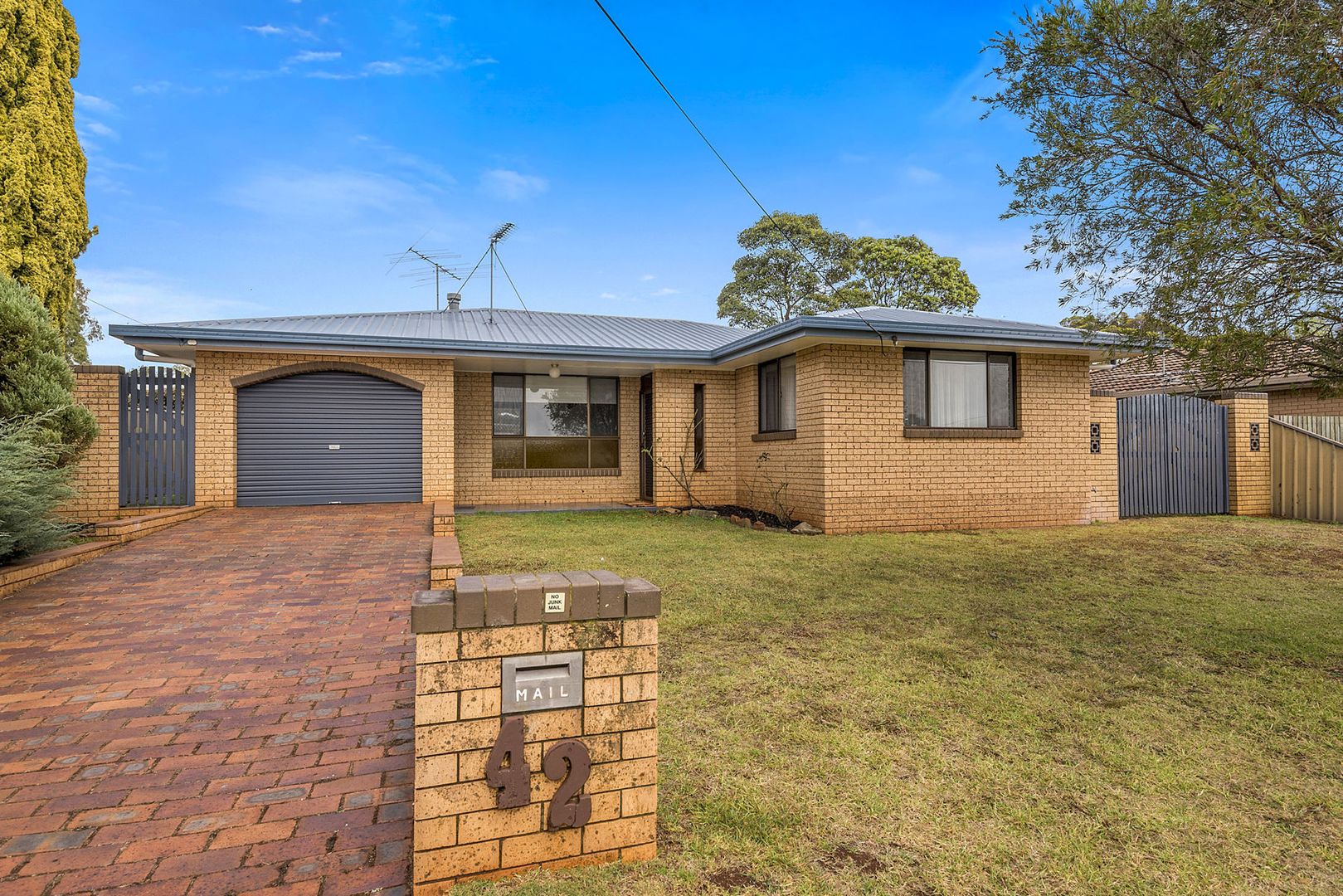 House For Sale at 42 Jennifer Crescent, Darling Heights QLD 4350 Domain