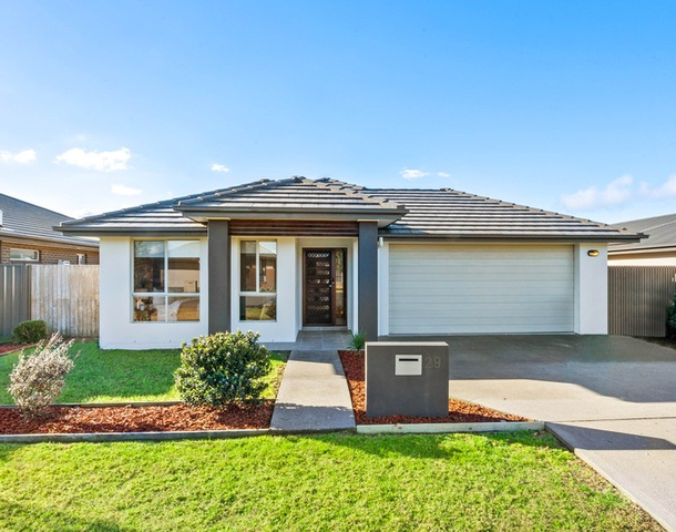 29 Rosemary Street, Fern Bay NSW 2295