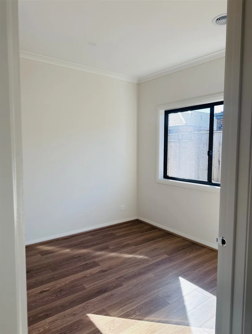 Additional image 17 of 23 Mewat Cct, Thornhill Park VIC 3335