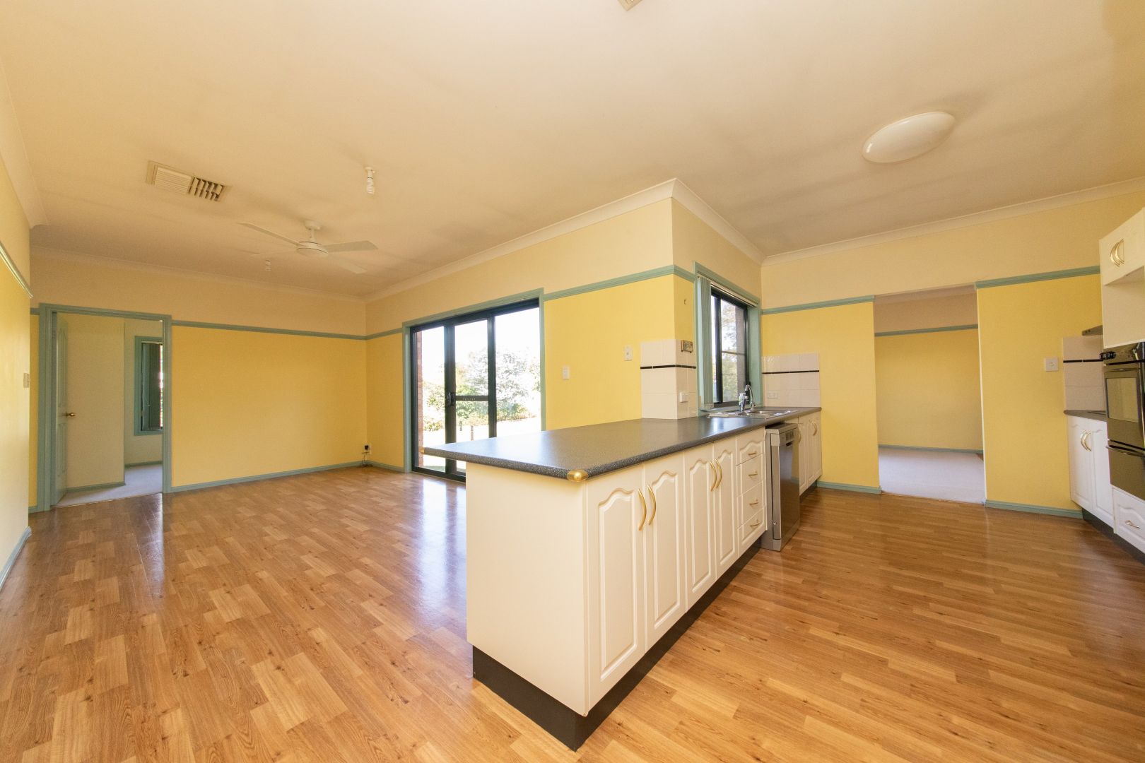 23 Ulomogo Street, Brocklehurst NSW 2830, Image 1