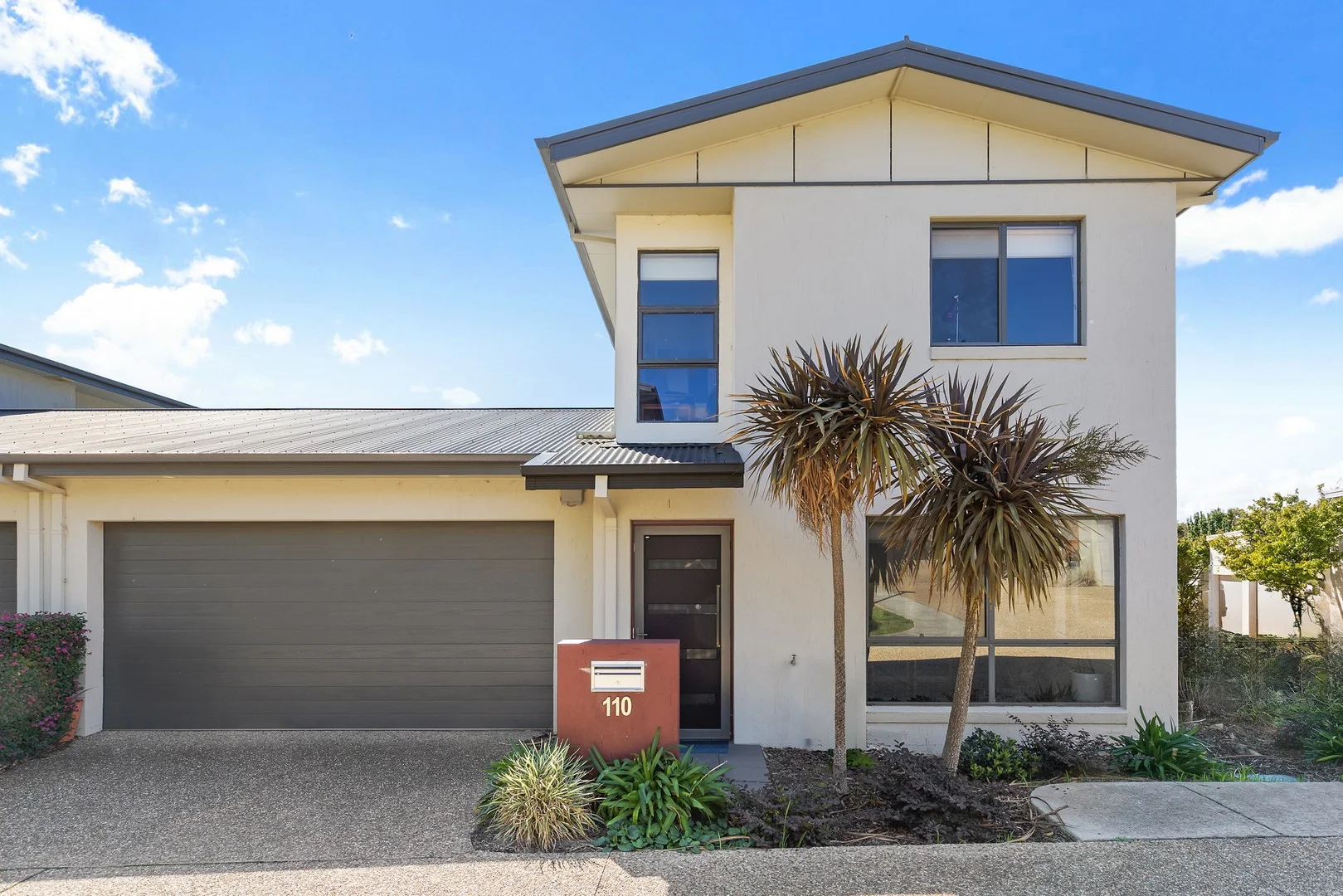 110/215 Aspinall Street, Watson ACT 2602