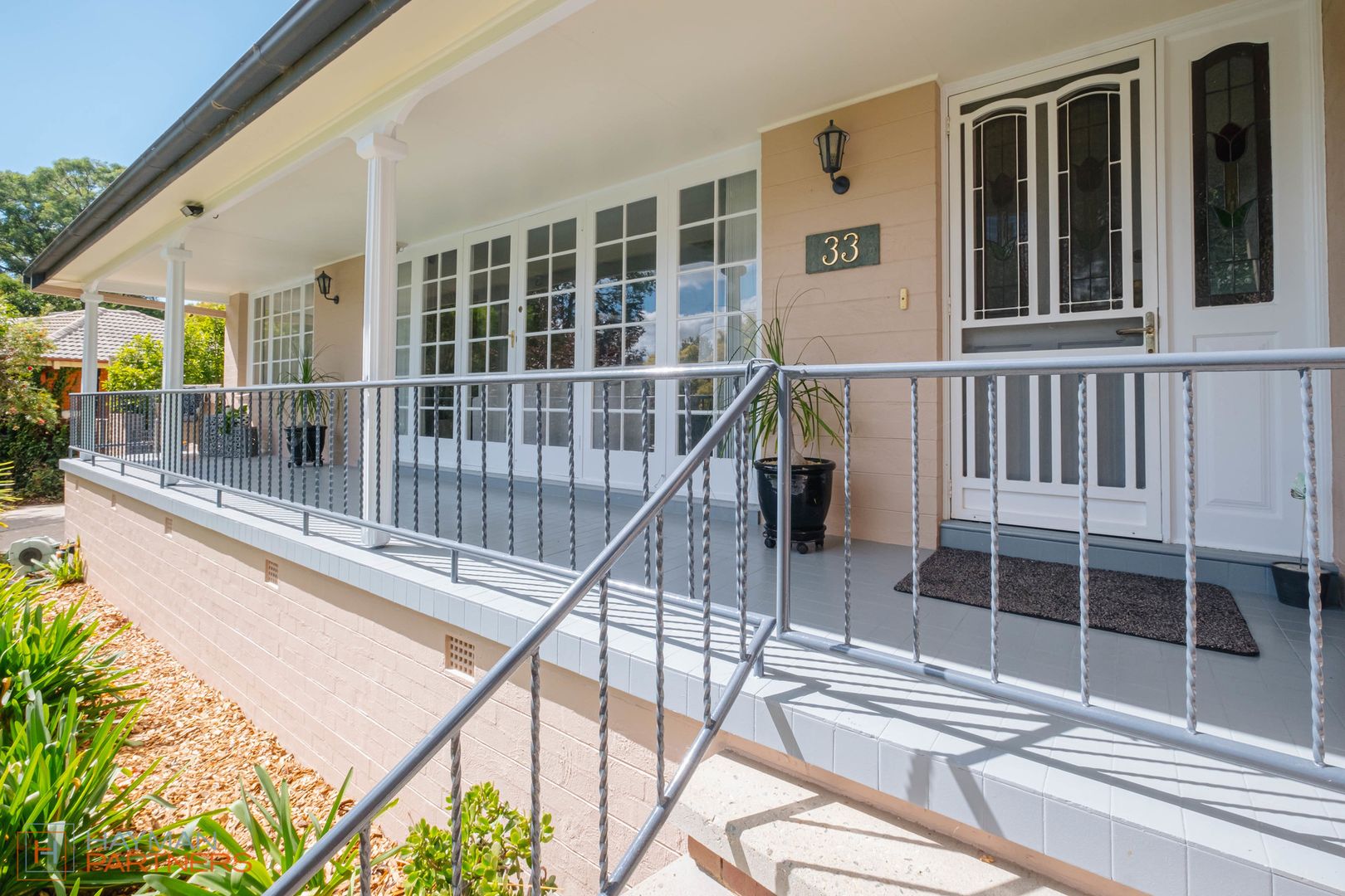 33 Threlfall Street, Chifley ACT 2606, Image 1