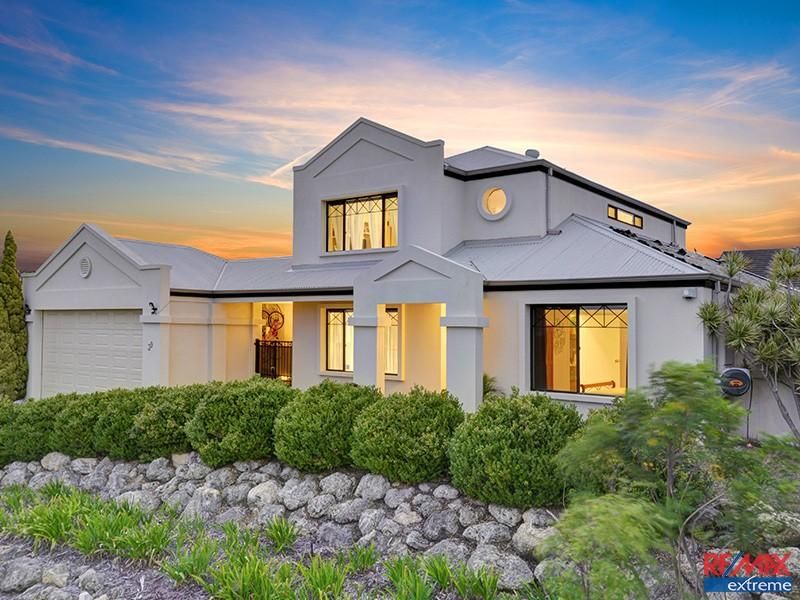 39 Meadowbrook Promenade, CURRAMBINE WA 6028, Image 2