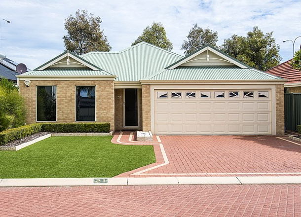 21 Bramley Way, Bibra Lake WA 6163