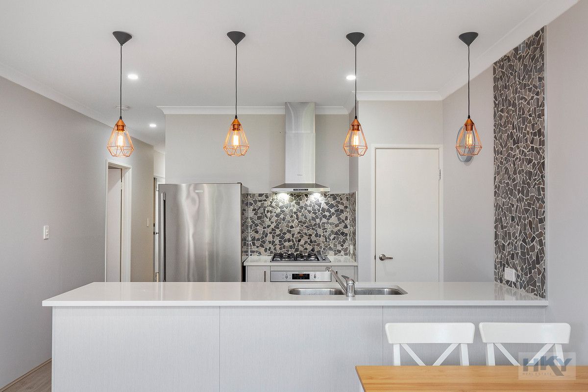3 bedrooms House in 22 Castlereagh Way BRABHAM WA, 6055