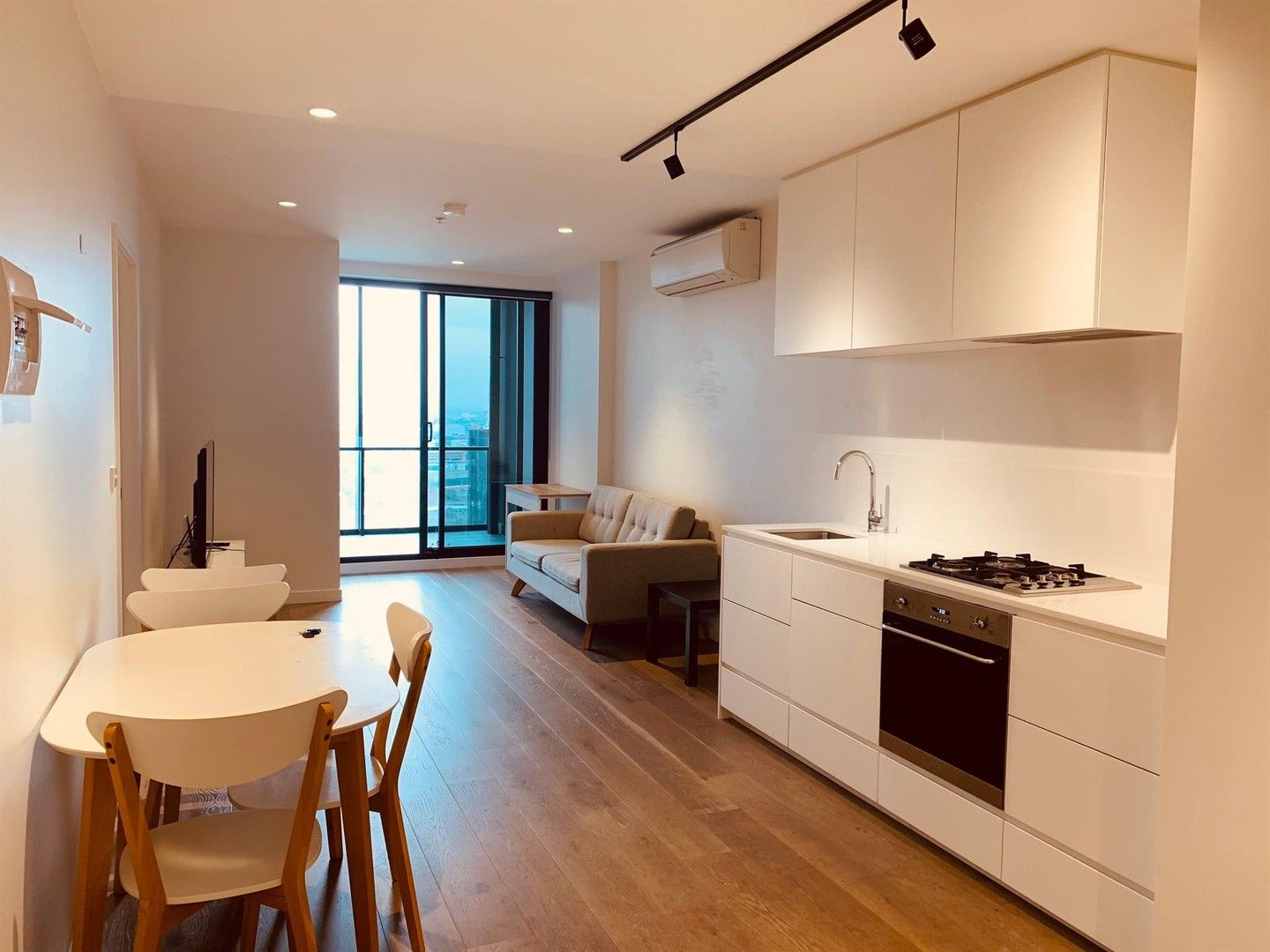 2 bedrooms Apartment / Unit / Flat in 1404/65 Dudley Street WEST MELBOURNE VIC, 3003